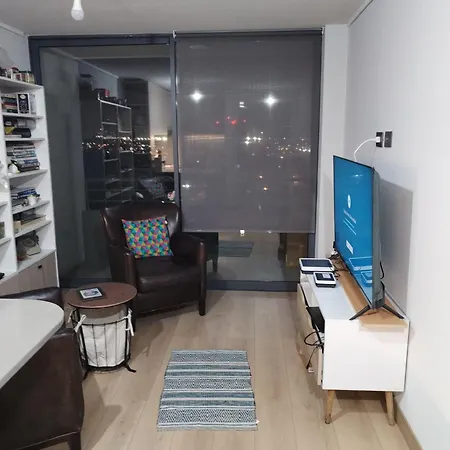 Alquilo Pequeno Y Comodo Cuarto En Agradable Departamento